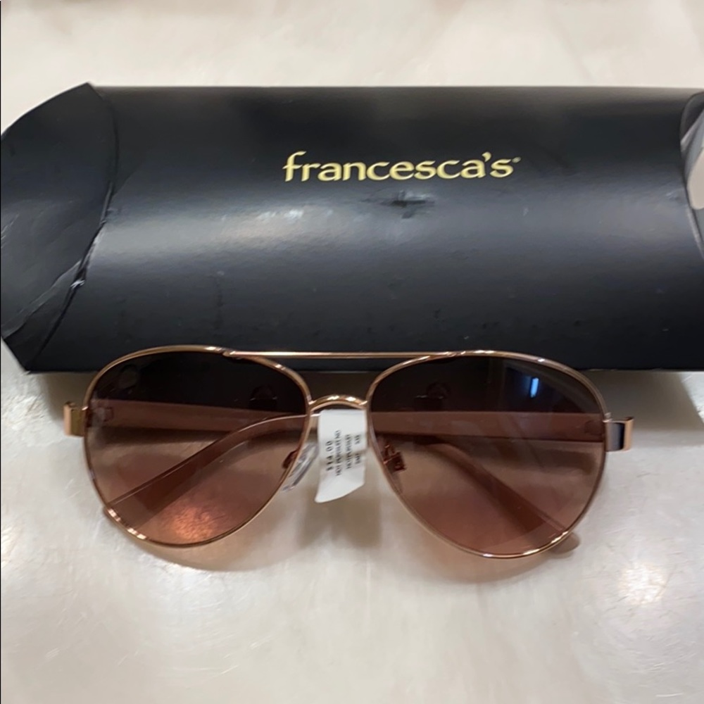 NWT aviator style sunglasses rose gold